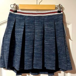 Cat and jack skirt size 10/12never worn tags attached